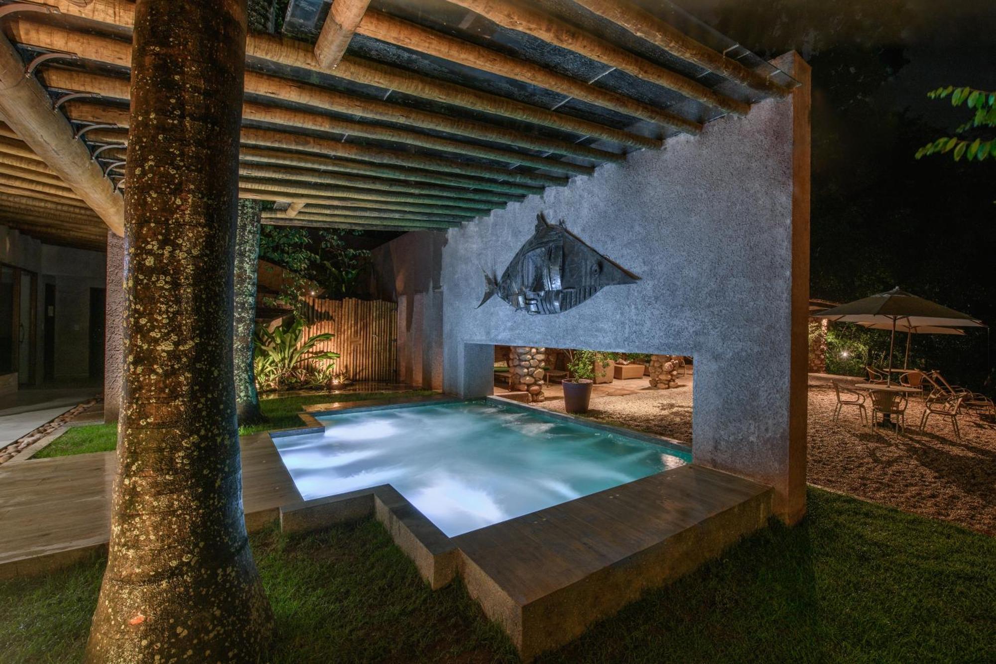 Hotel Canto Das Aguas - Roteiro De Charme เลนโซยส์ ภายนอก รูปภาพ