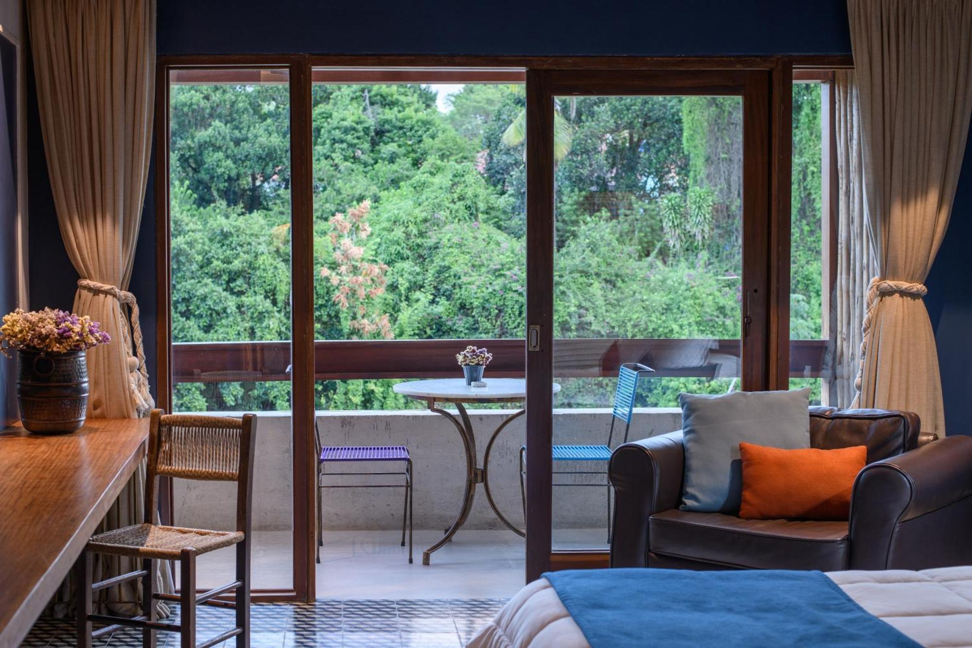Hotel Canto Das Aguas - Roteiro De Charme เลนโซยส์ ภายนอก รูปภาพ