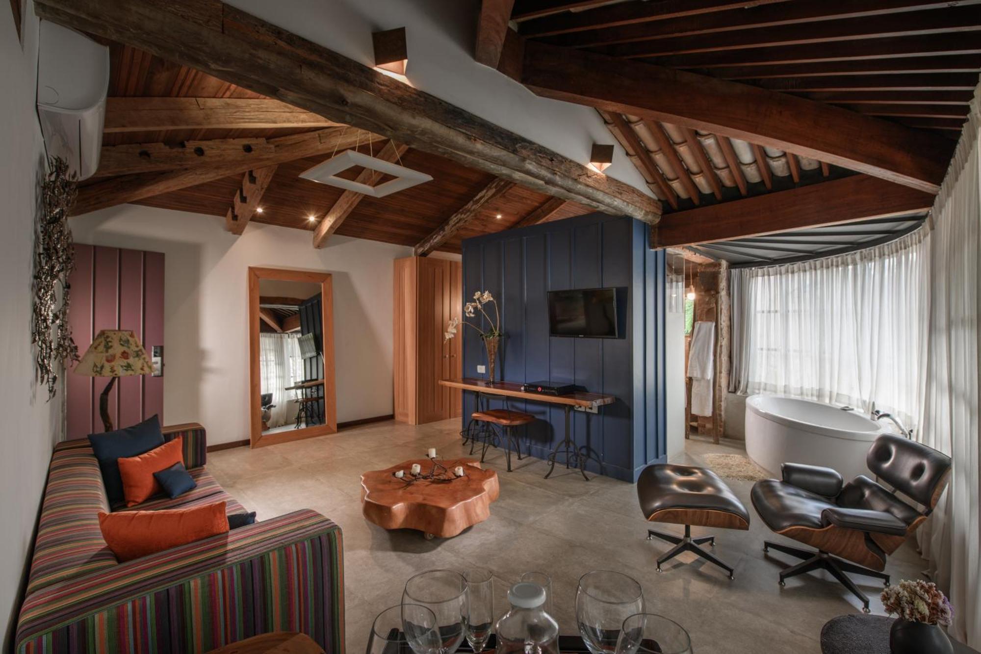 Hotel Canto Das Aguas - Roteiro De Charme เลนโซยส์ ภายนอก รูปภาพ