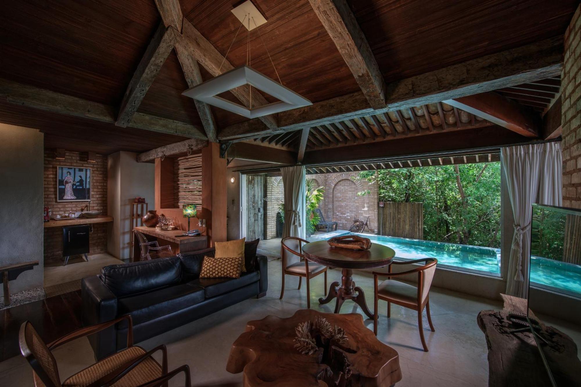 Hotel Canto Das Aguas - Roteiro De Charme เลนโซยส์ ภายนอก รูปภาพ
