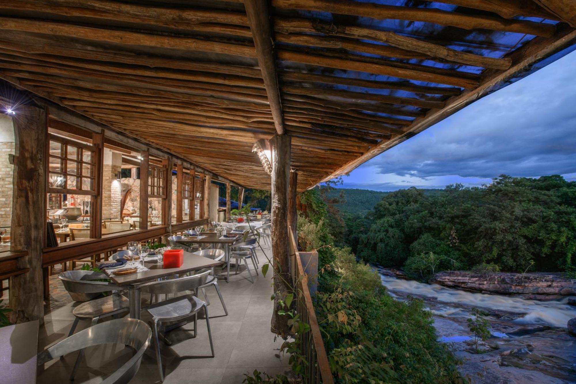 Hotel Canto Das Aguas - Roteiro De Charme เลนโซยส์ ภายนอก รูปภาพ