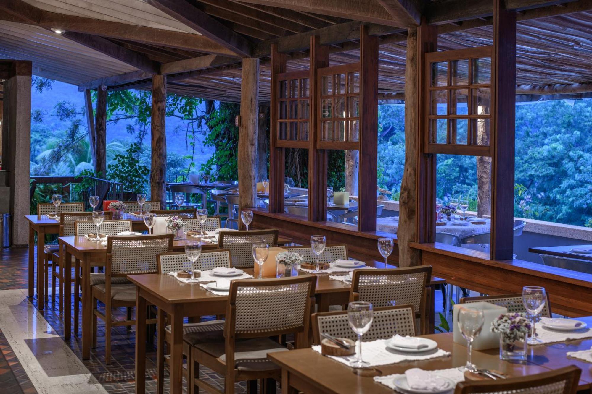 Hotel Canto Das Aguas - Roteiro De Charme เลนโซยส์ ภายนอก รูปภาพ