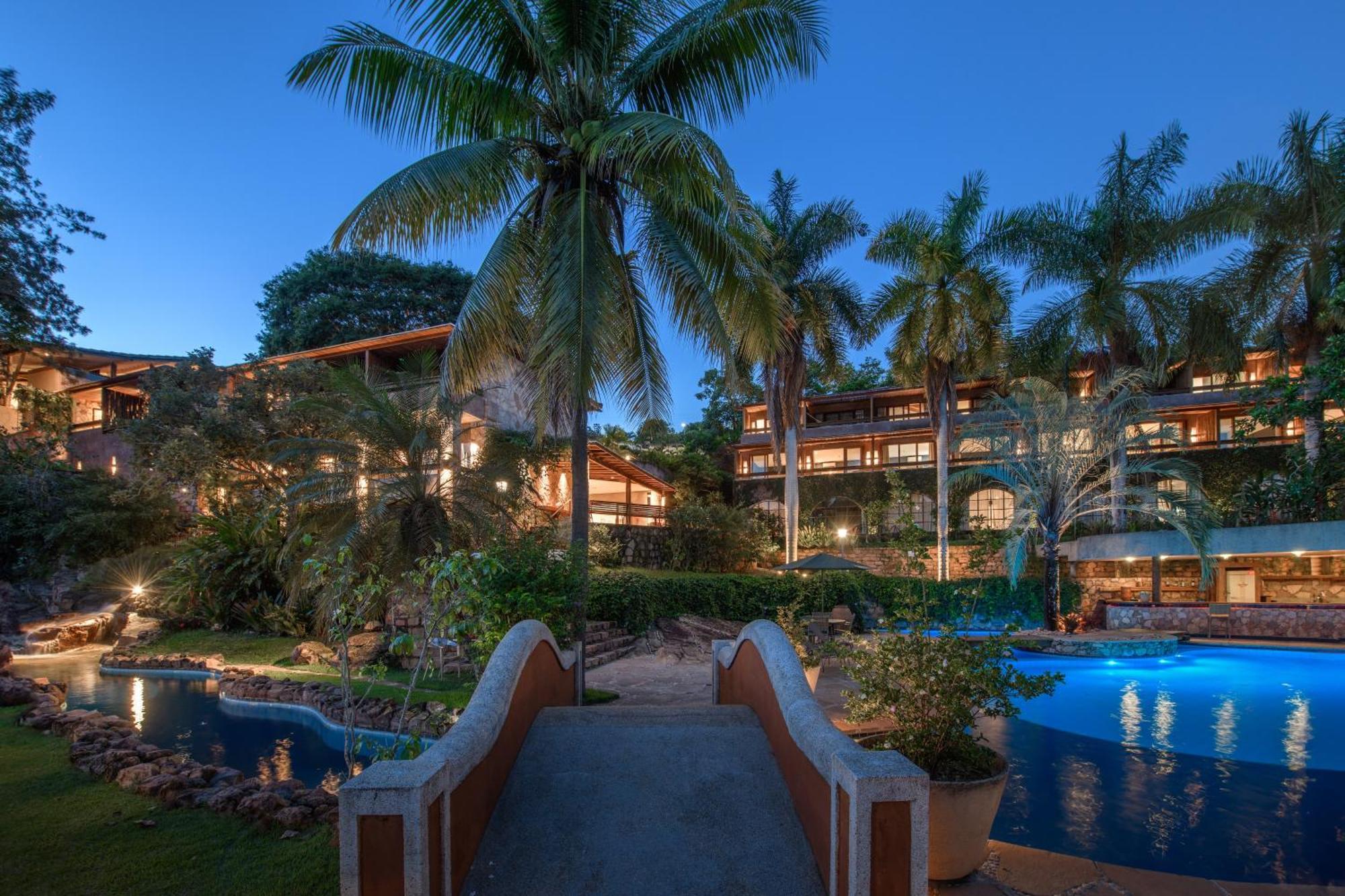 Hotel Canto Das Aguas - Roteiro De Charme เลนโซยส์ ภายนอก รูปภาพ
