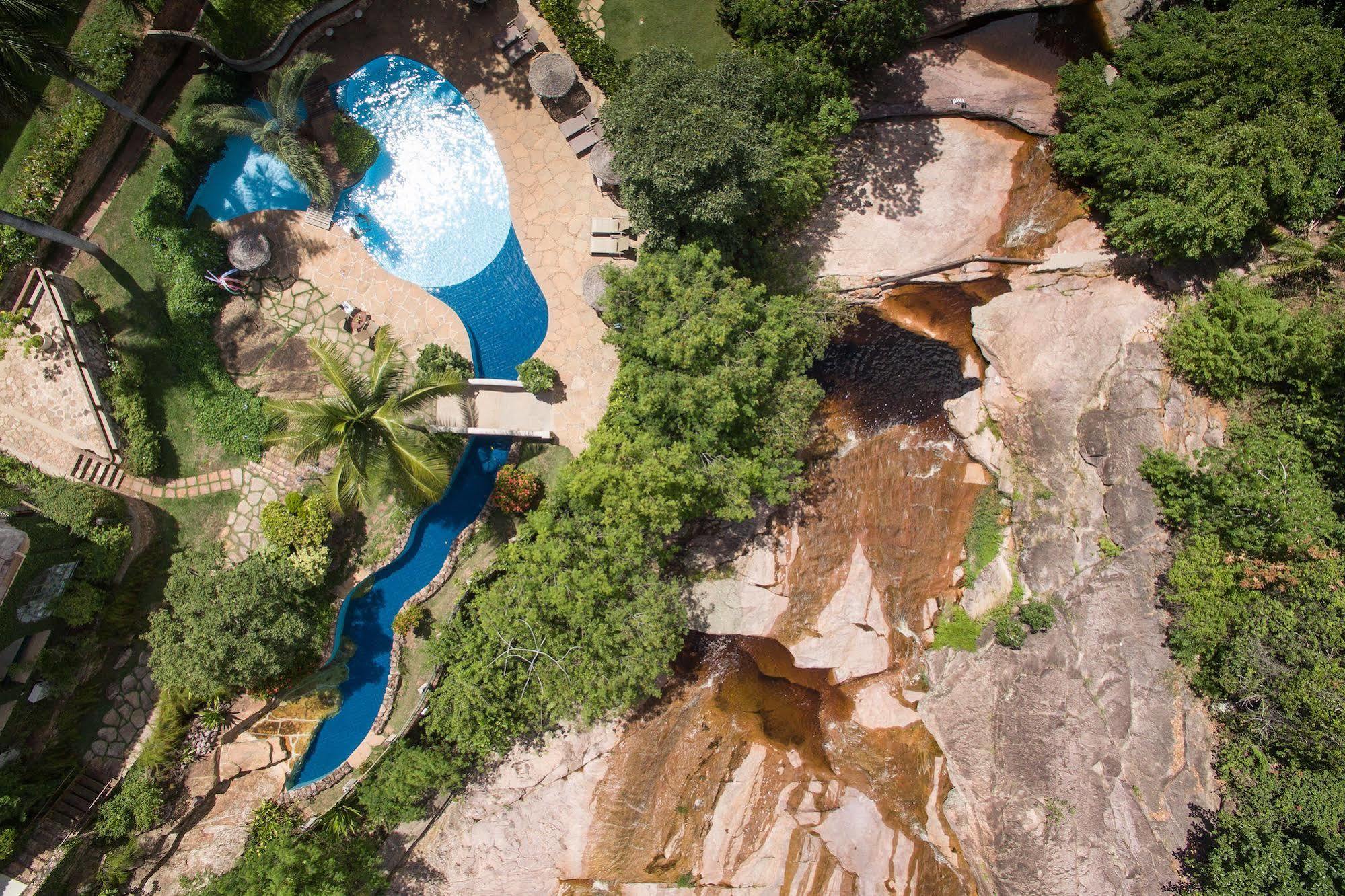 Hotel Canto Das Aguas - Roteiro De Charme เลนโซยส์ ภายนอก รูปภาพ